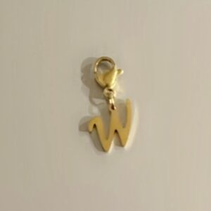 Breloque dorée lettre "W"
